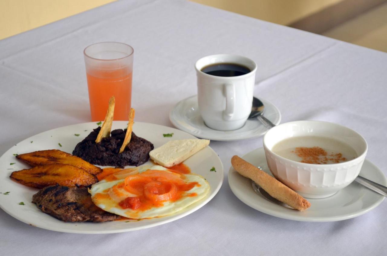 Hotel Y Restaurante Castillo De Los Altos Quetzaltenango Exteriör bild